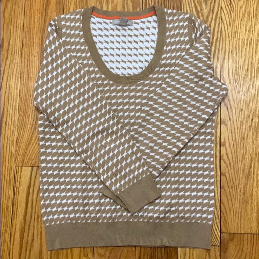 Banana Republic Camel and White print sweater